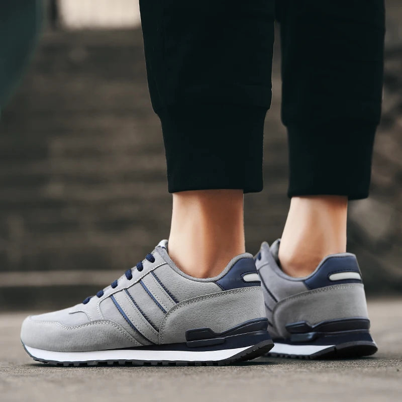 Avaré Stride Shoes