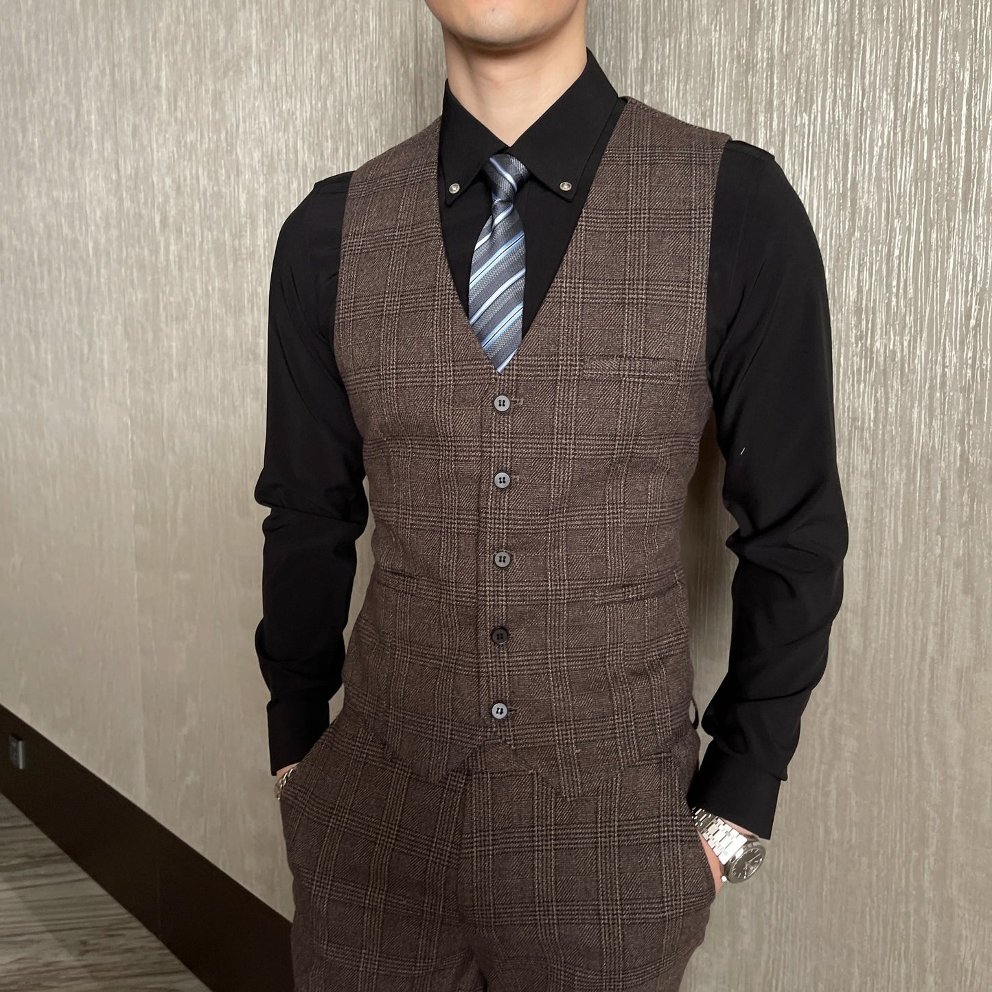 Avaré Dominus Signature Suit