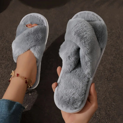 Avaré Lush Slippers.